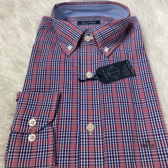 NAUTICA CLASSIC-FIT PLAID BUTTON-DOWN SHIRT - Picture 1 of 4